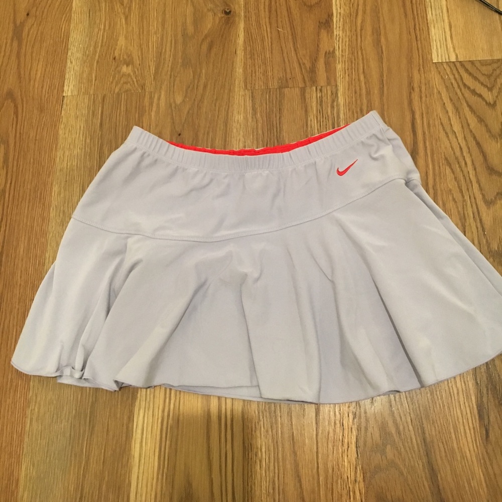 Nike tennis skirt size medium